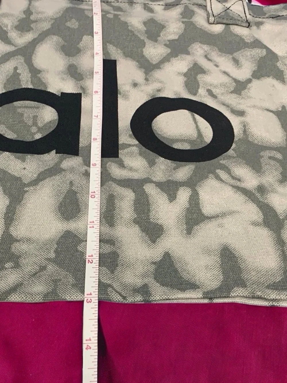 🦸‍♀️ALO Yoga Grey Tie-Dye Canvas Tote🦸‍♀️